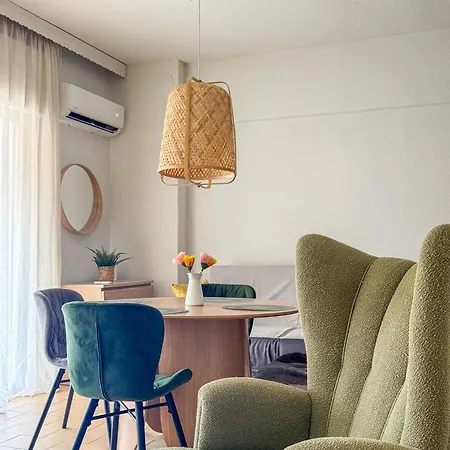 Sunset & Sea Family Apartment